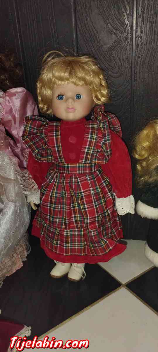 lot 6 Poupées porcelaine