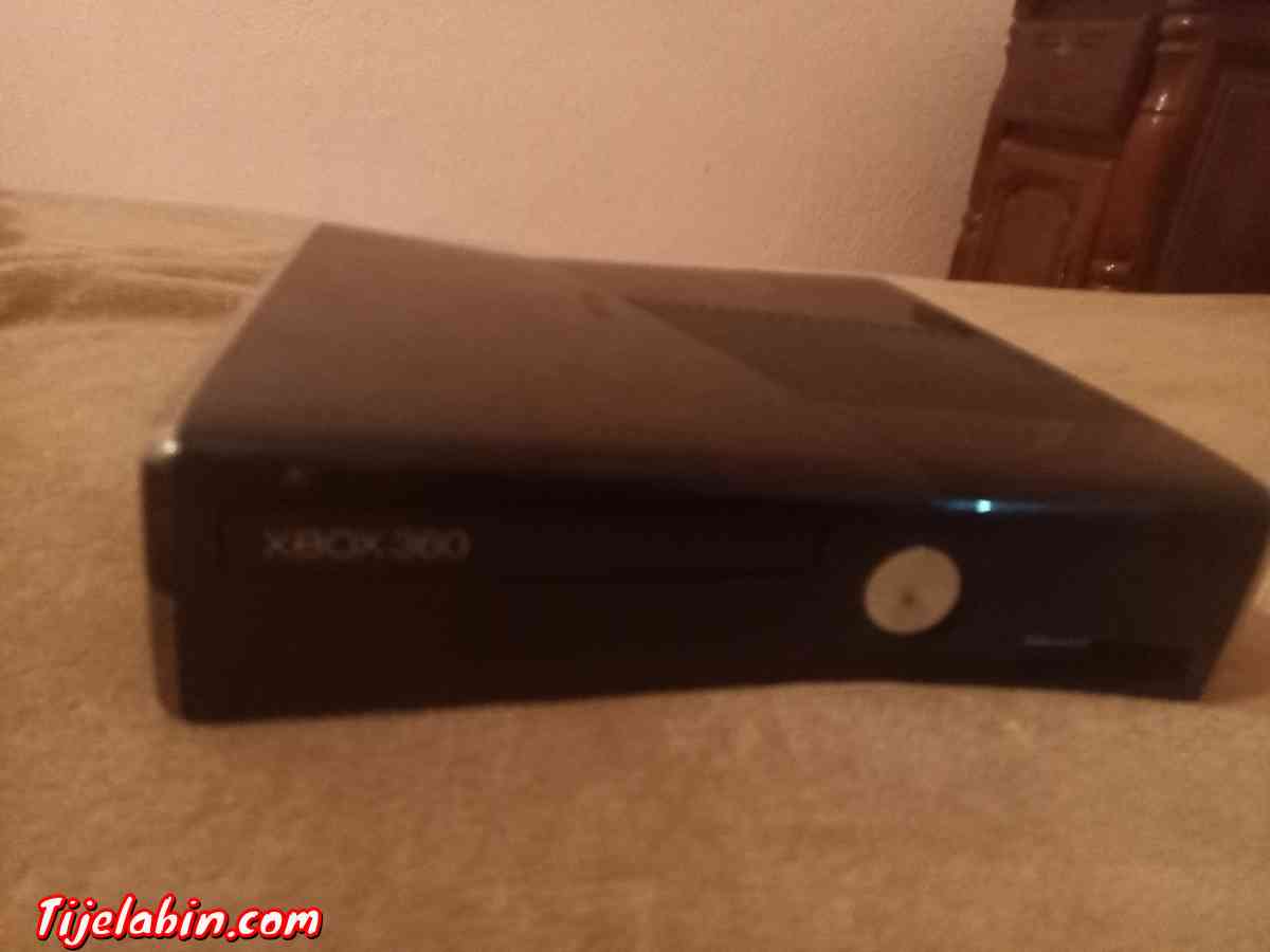 XBOX 360 SLIM