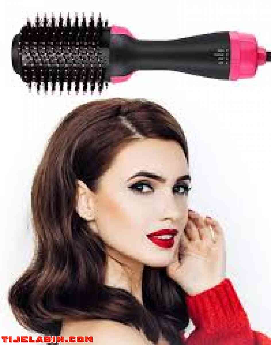 Brosse à air chaudUn bigoudi