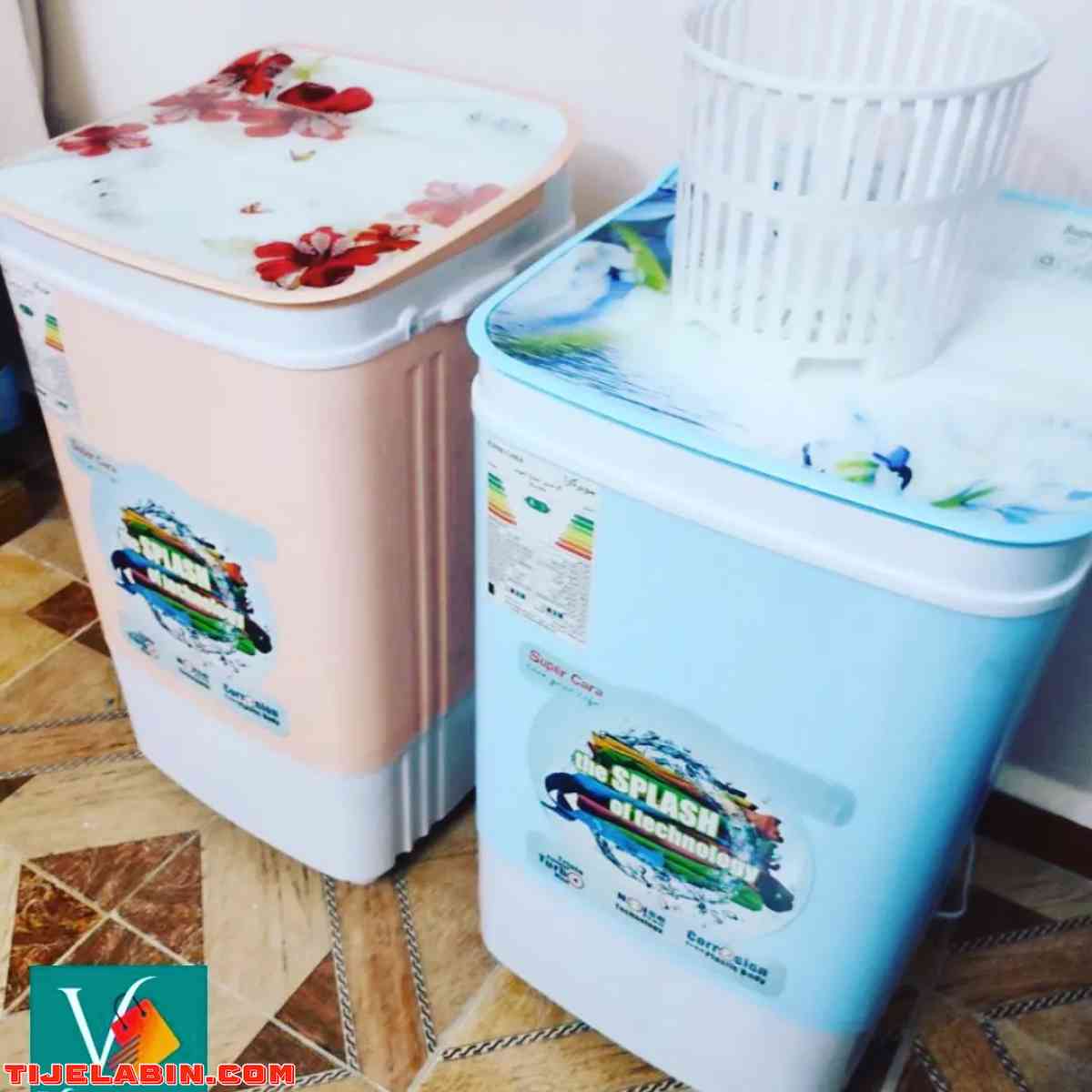 غسالة سهلة و عملية تحمل ميزة غسل الأحذية