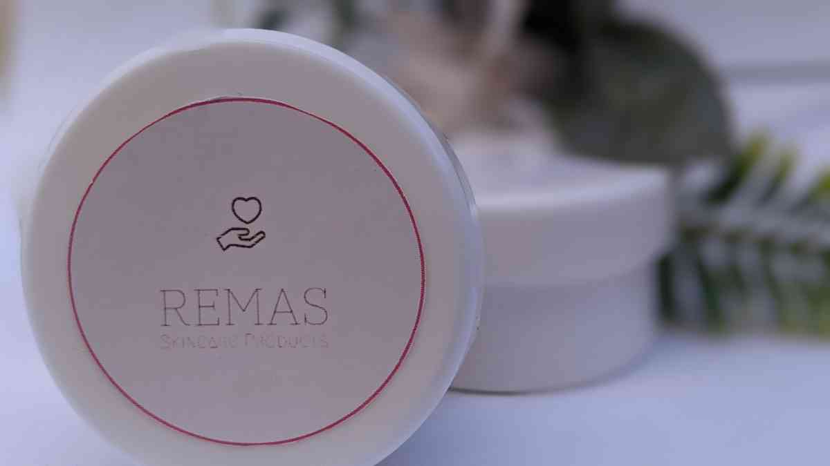 كريم ترطيب البشرة وسوم مليح مرحبا بيكم