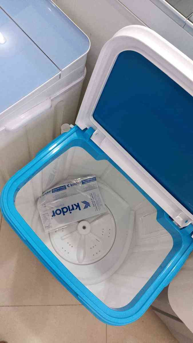 آلة خسيل الملابس ترفد  5kتغسل و تشلل وترمي ماء الغسيل وحدها