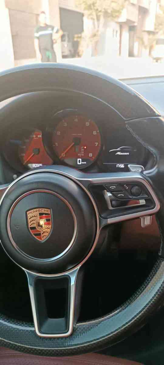 porshe macan