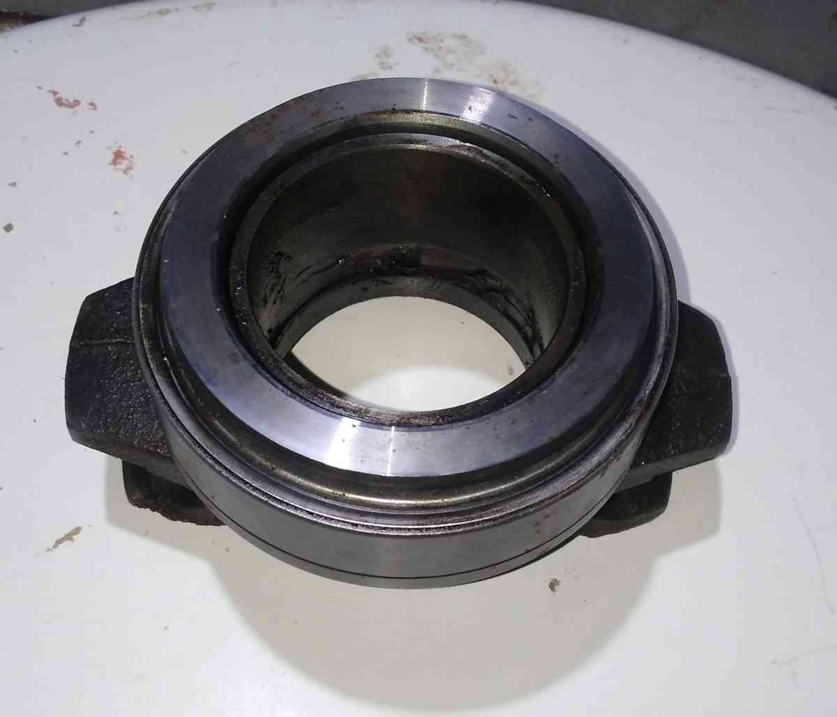 BUTE DEMBRAYAGE POUR VOLVO