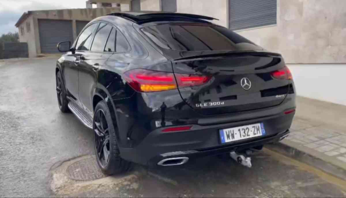 Mercedes GLE 300 d 2024 00km