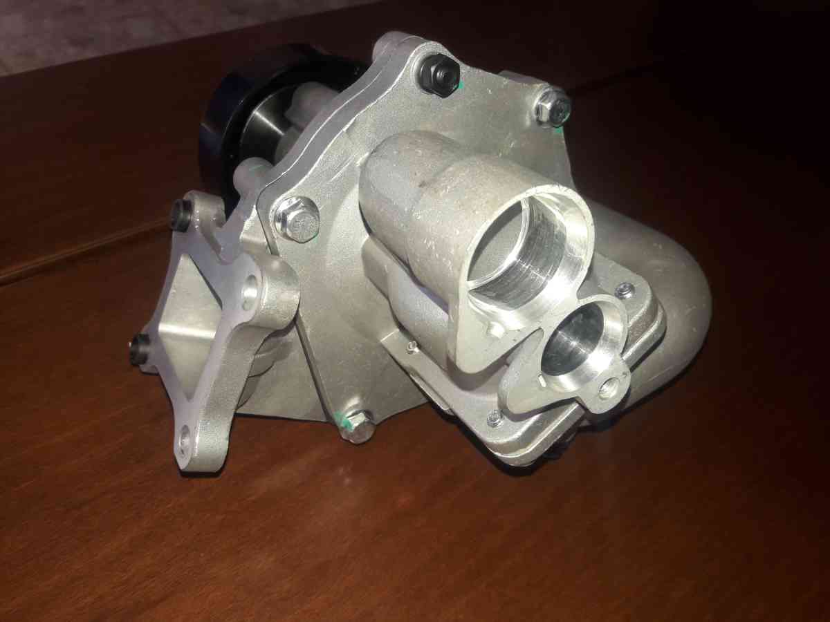 POMPE A EAU NEUF LANDREK DOUBLE CABINE   PEUGEOT