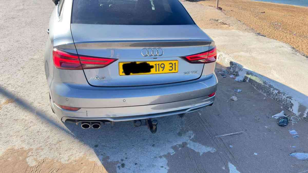 Audi A3 limousine 143 cheveux