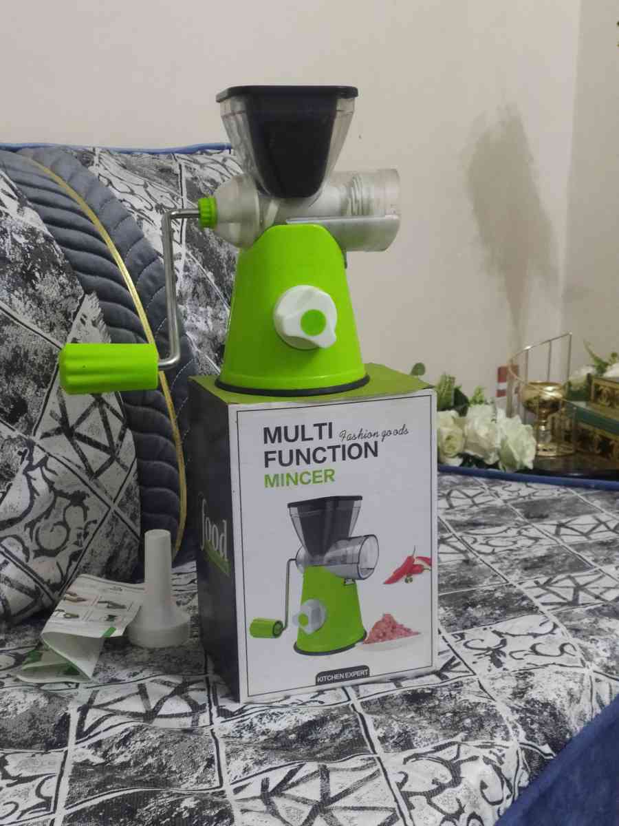 ربو للحم كهربائي للبيع مع ادوات مطبخ مستمعلة