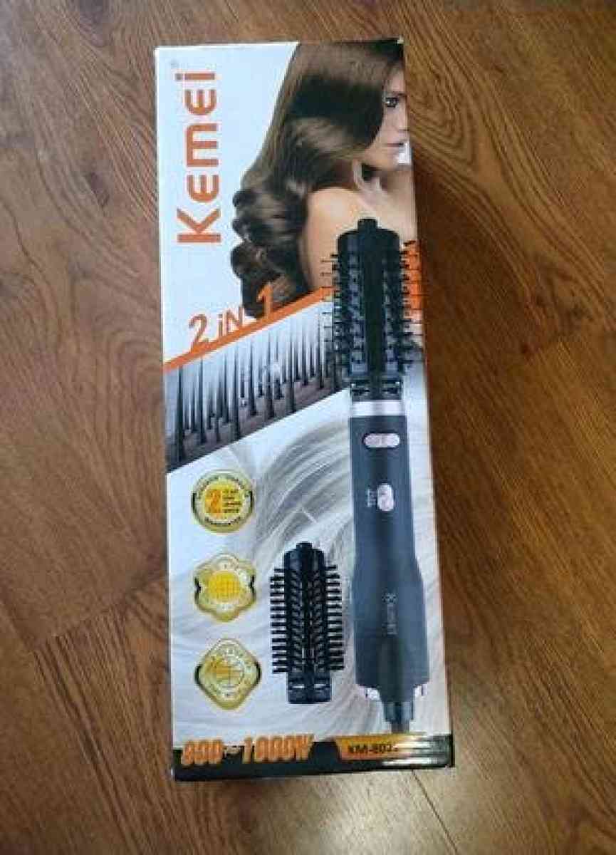 Brosse Kemei KM 8022 chauffante 2in1