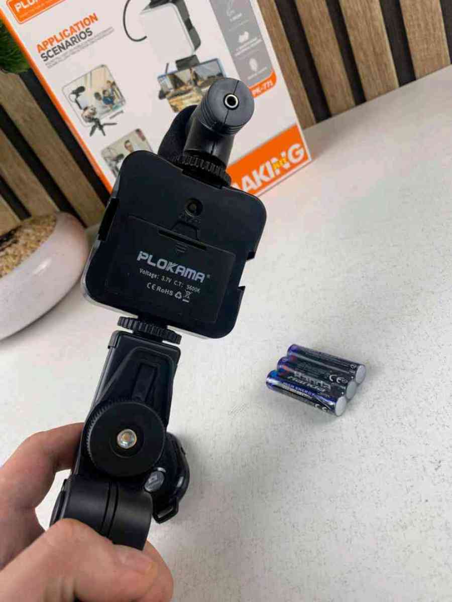 طقم تصوير إحترافي مع ميكروفون و إضاءة