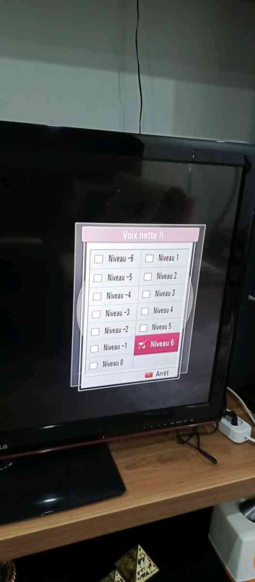 Tlviseur 3D marque LG 42 pouces