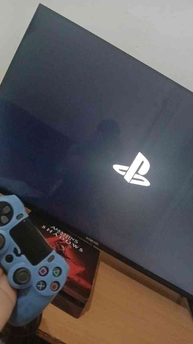 ps4 slim 500Gb