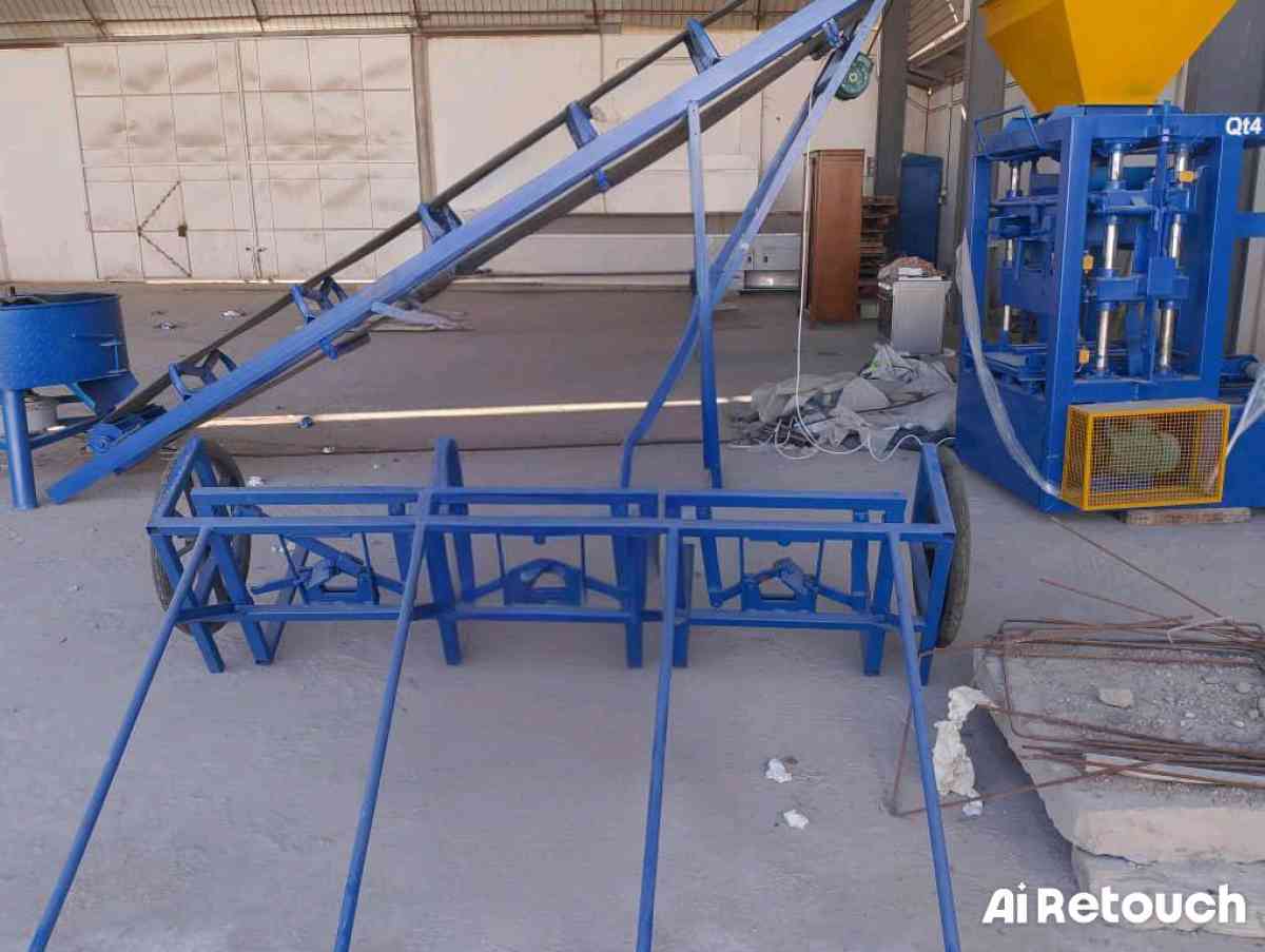 آلة صنع القوالب المجمعة من الخرسانة  جديدة لم تستعمل