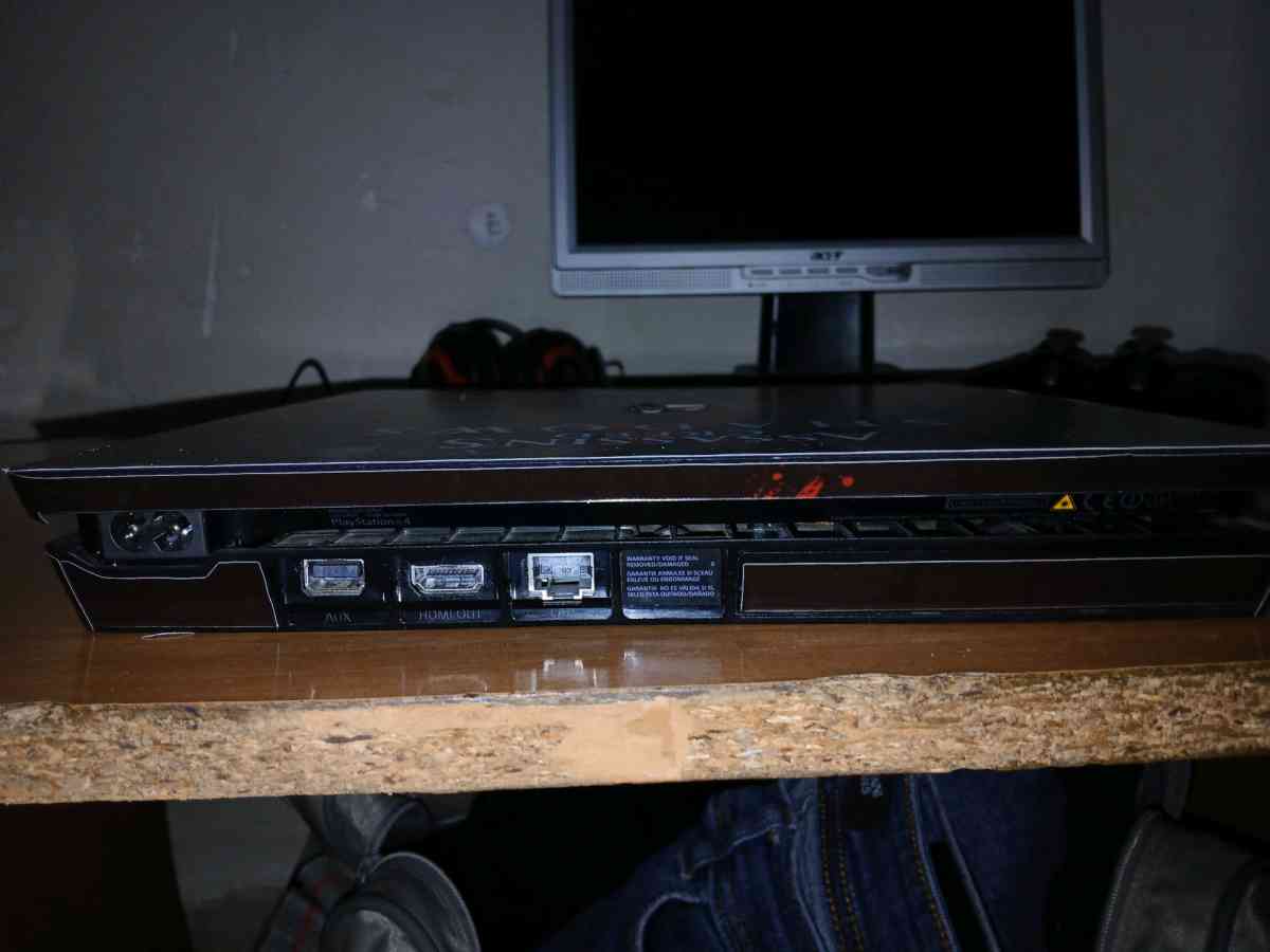 ps4 slim 500Gb