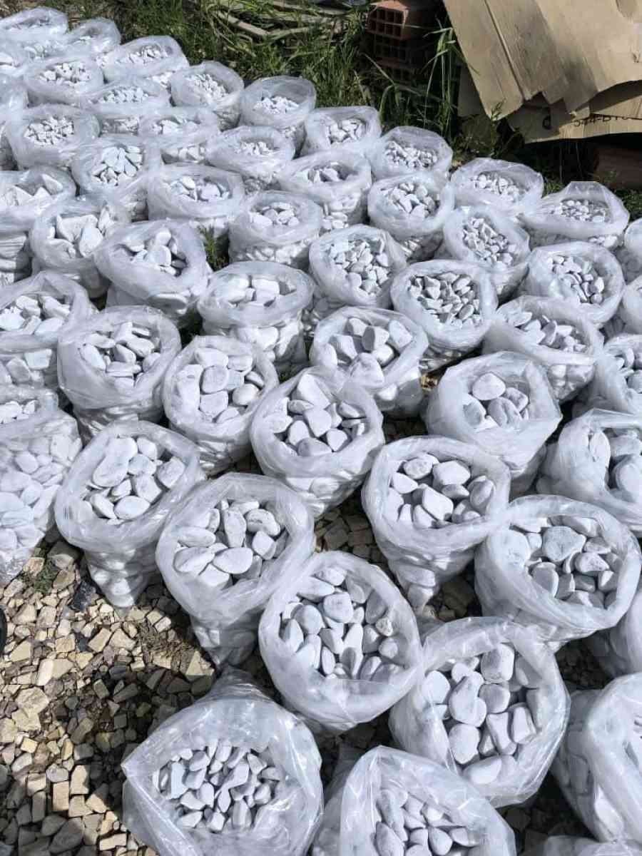 2Galet Marbre Blanc AthenaGallet importationGalet en pierre