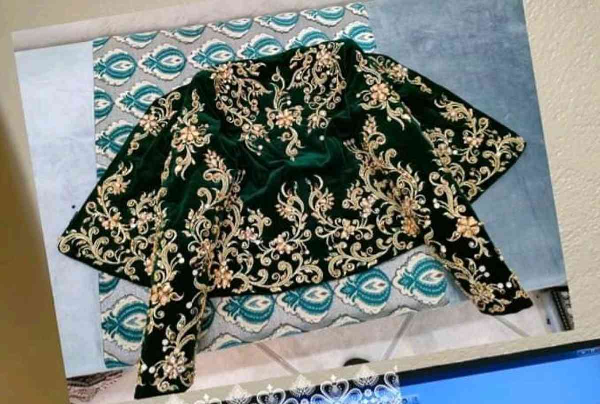ملابس أعراس تقليدية للبيع وخياطة