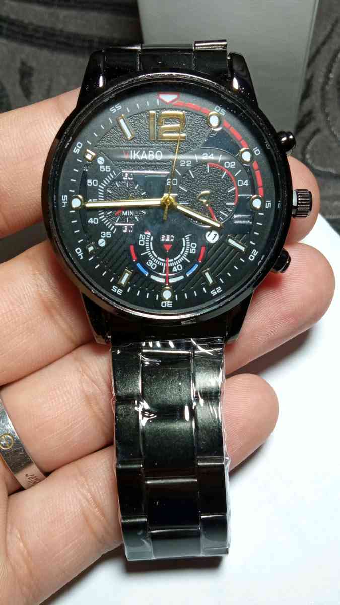 ساعات رجالية أنيقة  تصميم راق وسعر مناسب