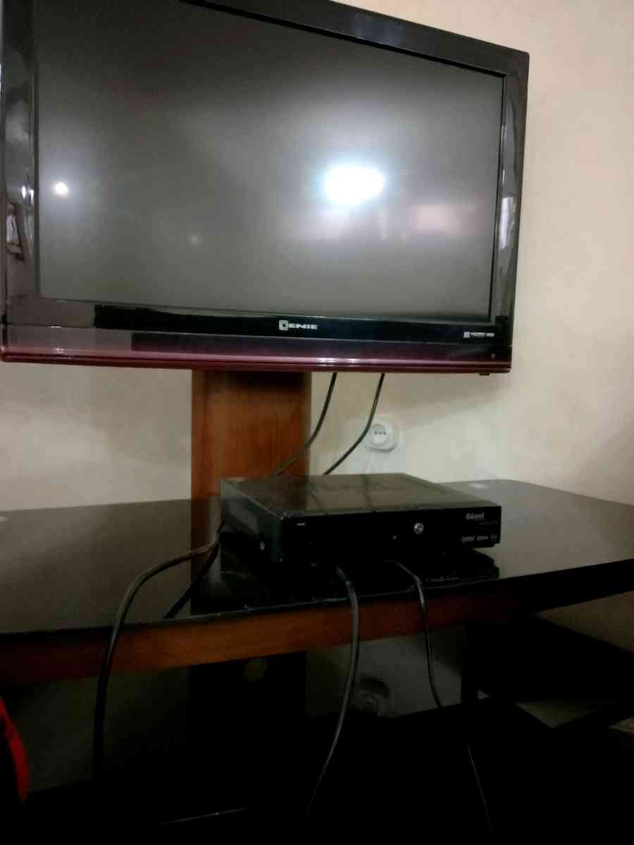 2 TVs deja utilise a vendre