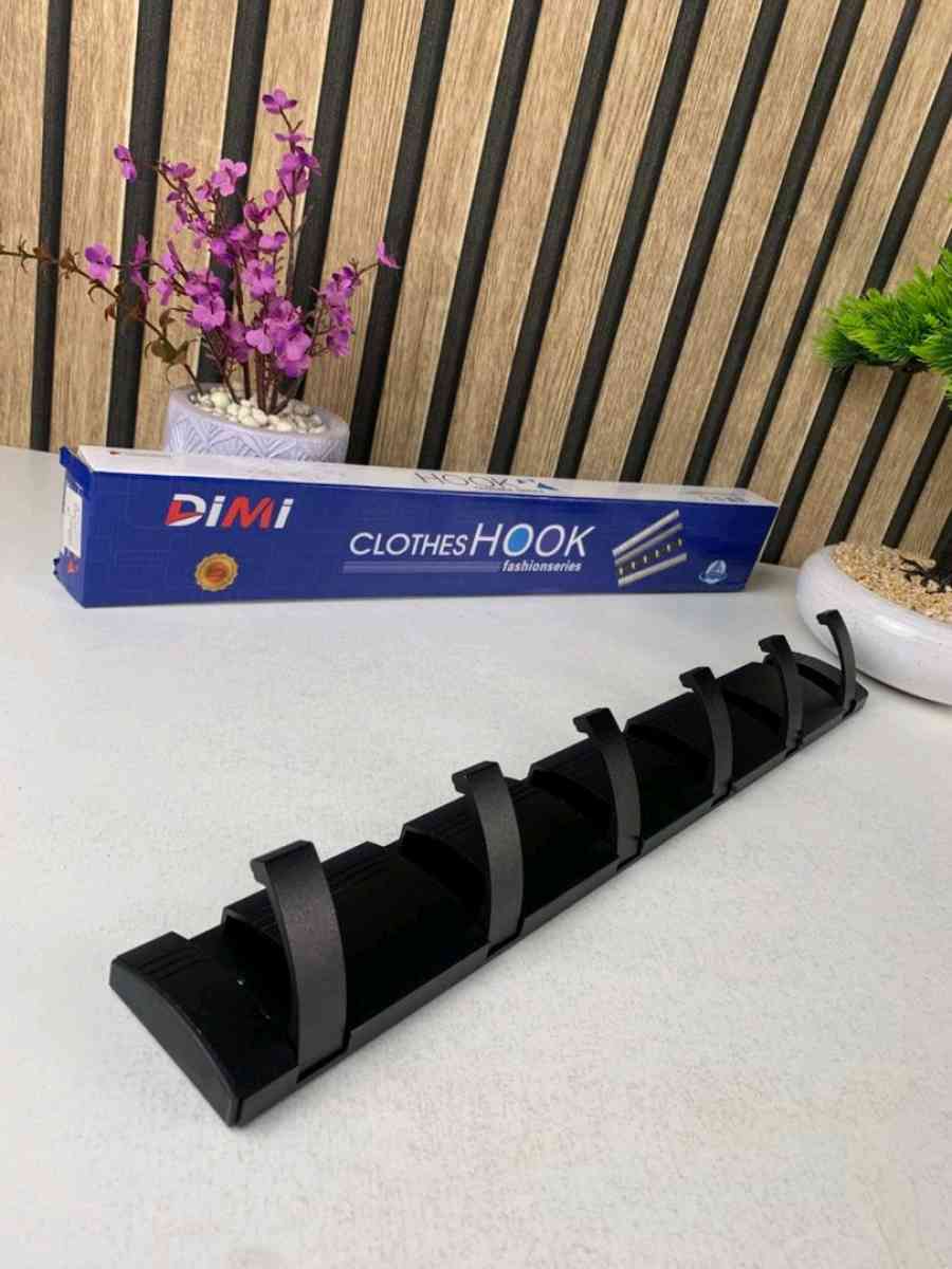 علاقة ملابس متينة وجودة عالية