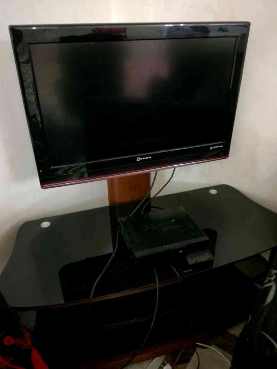 2 TVs deja utilise a vendre