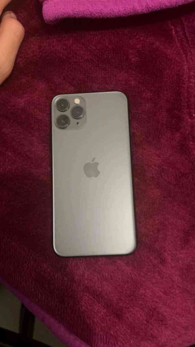 ايفون 11 برو باتري84 باي باص